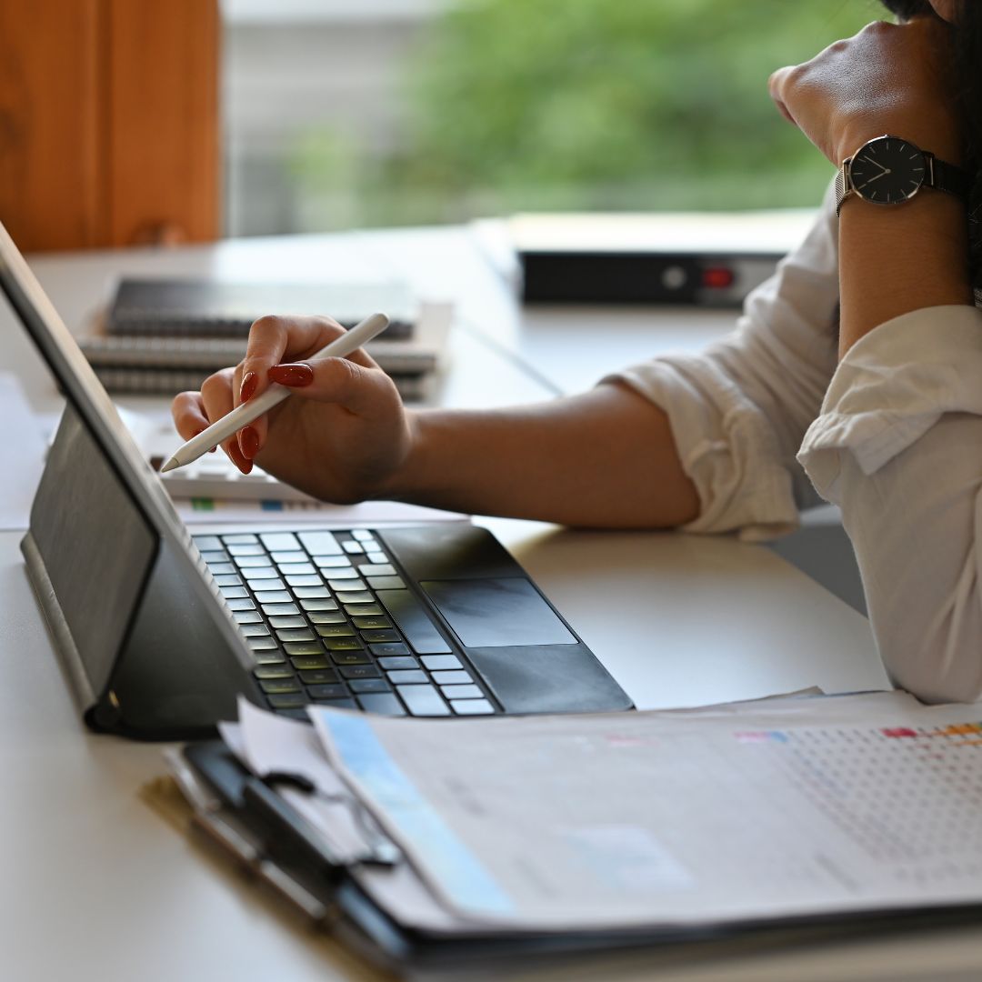 woman working on tablet